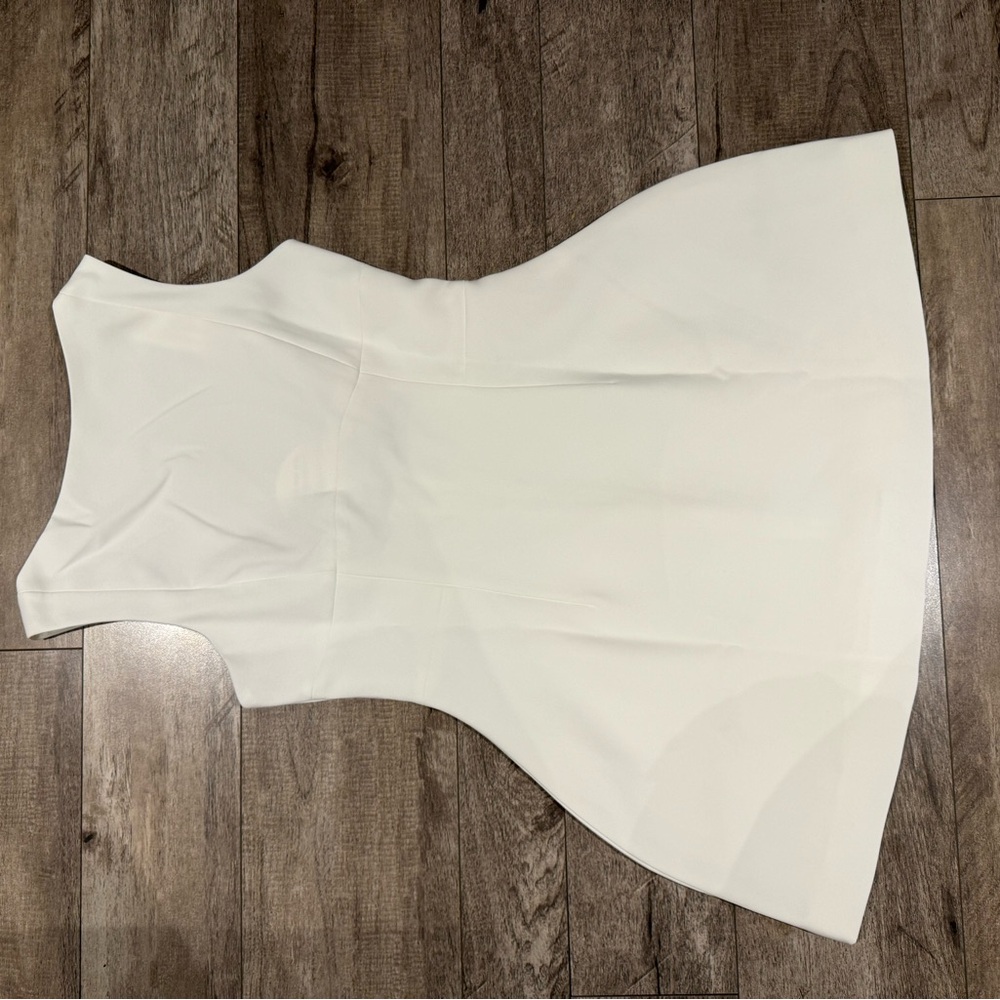 Chic White Sleeveless Mini Dress - Picture 3 of 3